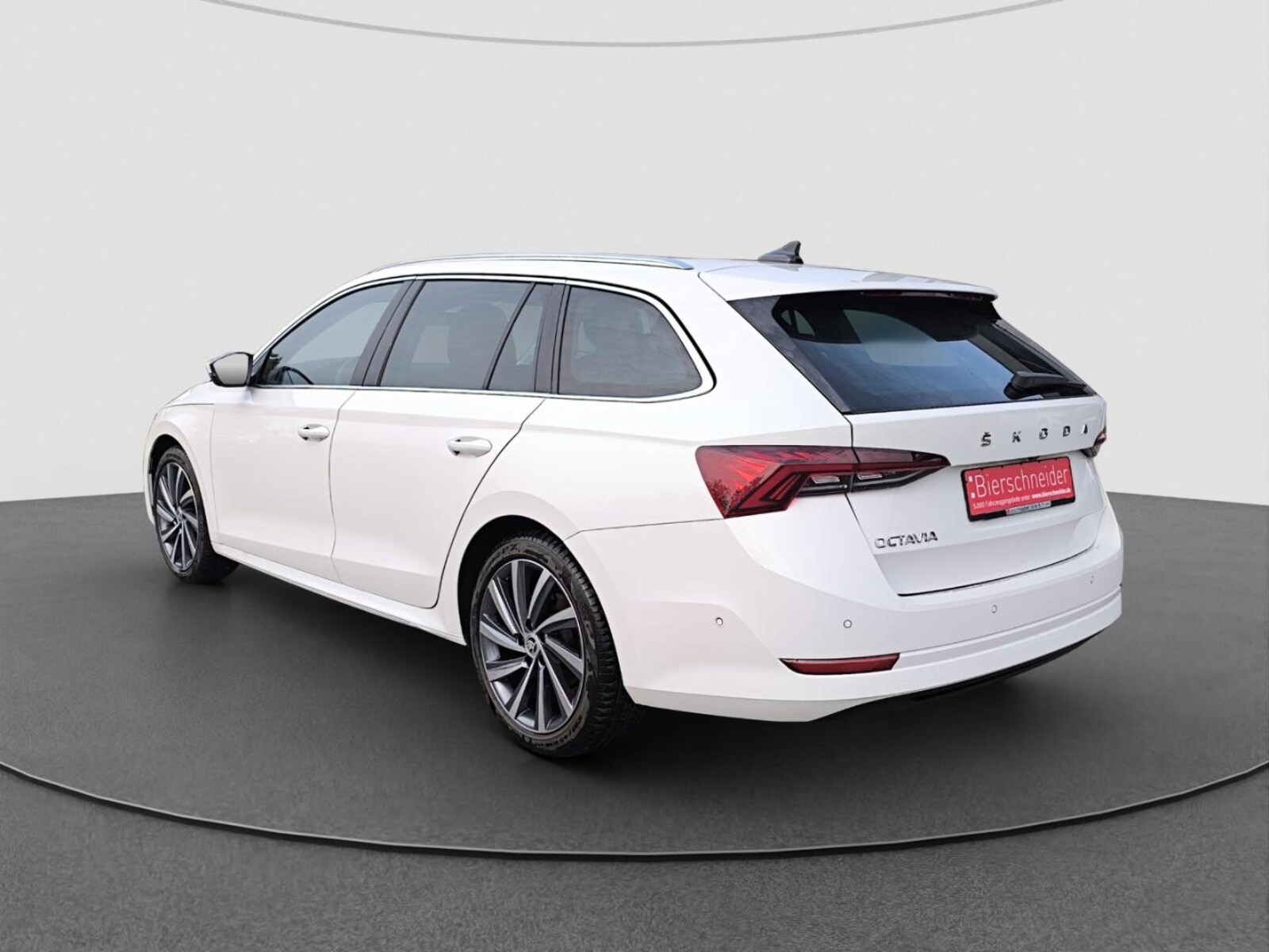 Škoda Octavia Combi – Bild 7