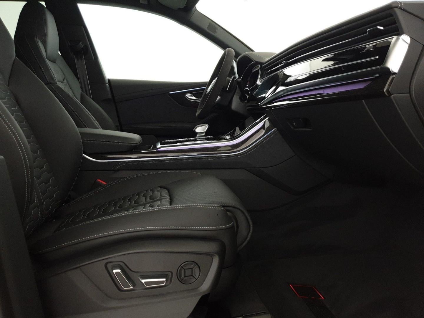 Immagine di Audi RS Q8 RS Q8 441 kW (600 CV) tiptronic - Vista: for more details contact your dealer