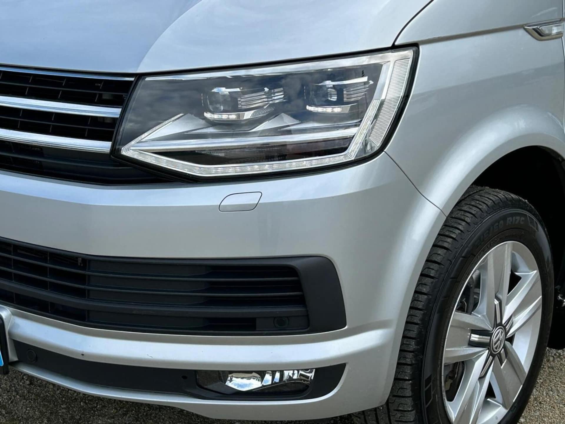 Volkswagen Caravelle 6 długi rozstaw osi Comfortline