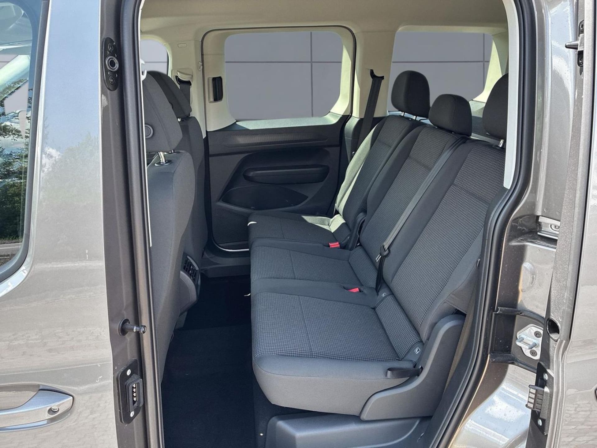 Volkswagen Caddy Basis-Modell
