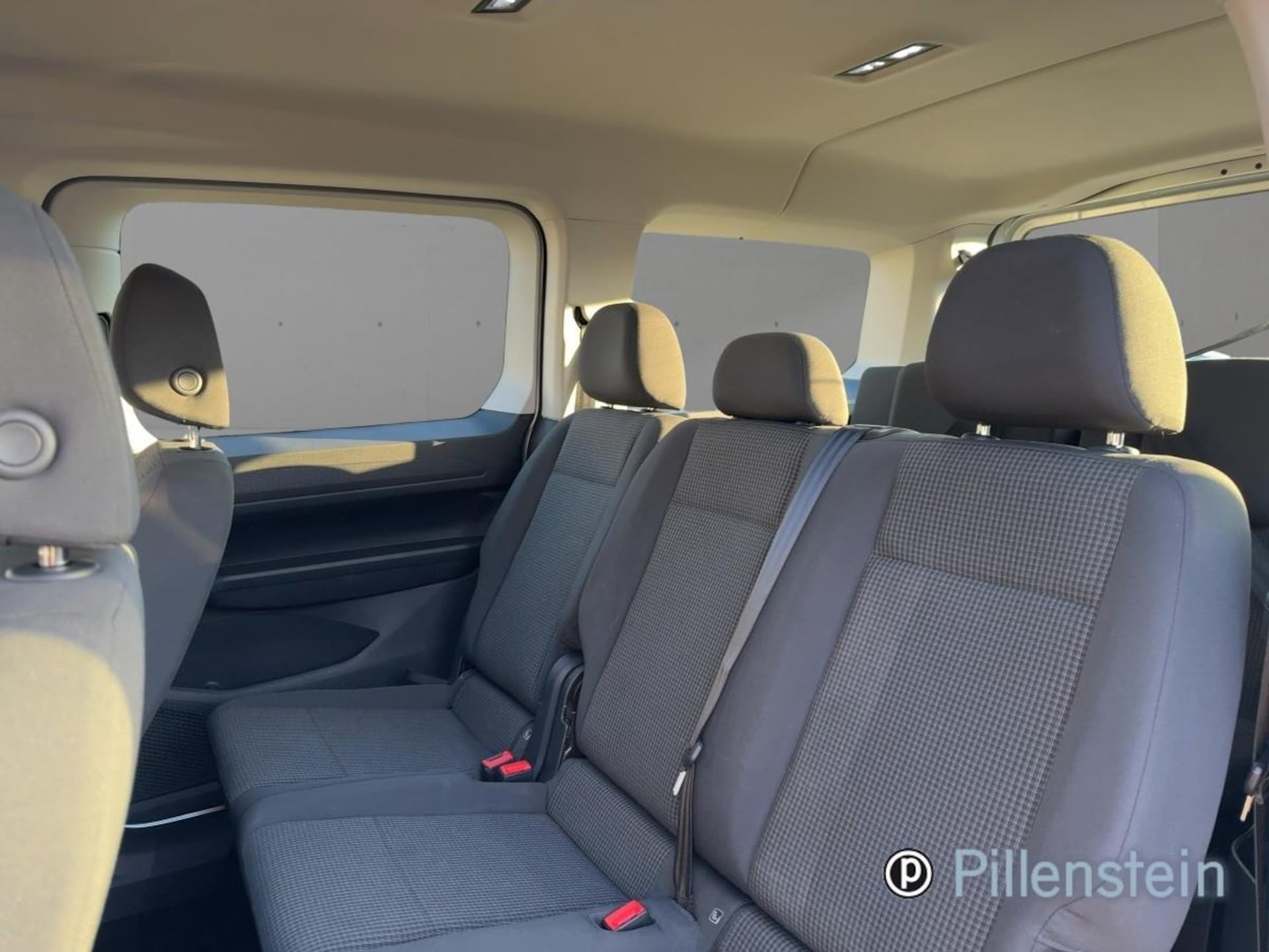 Volkswagen Caddy Maxi Basis-Modell