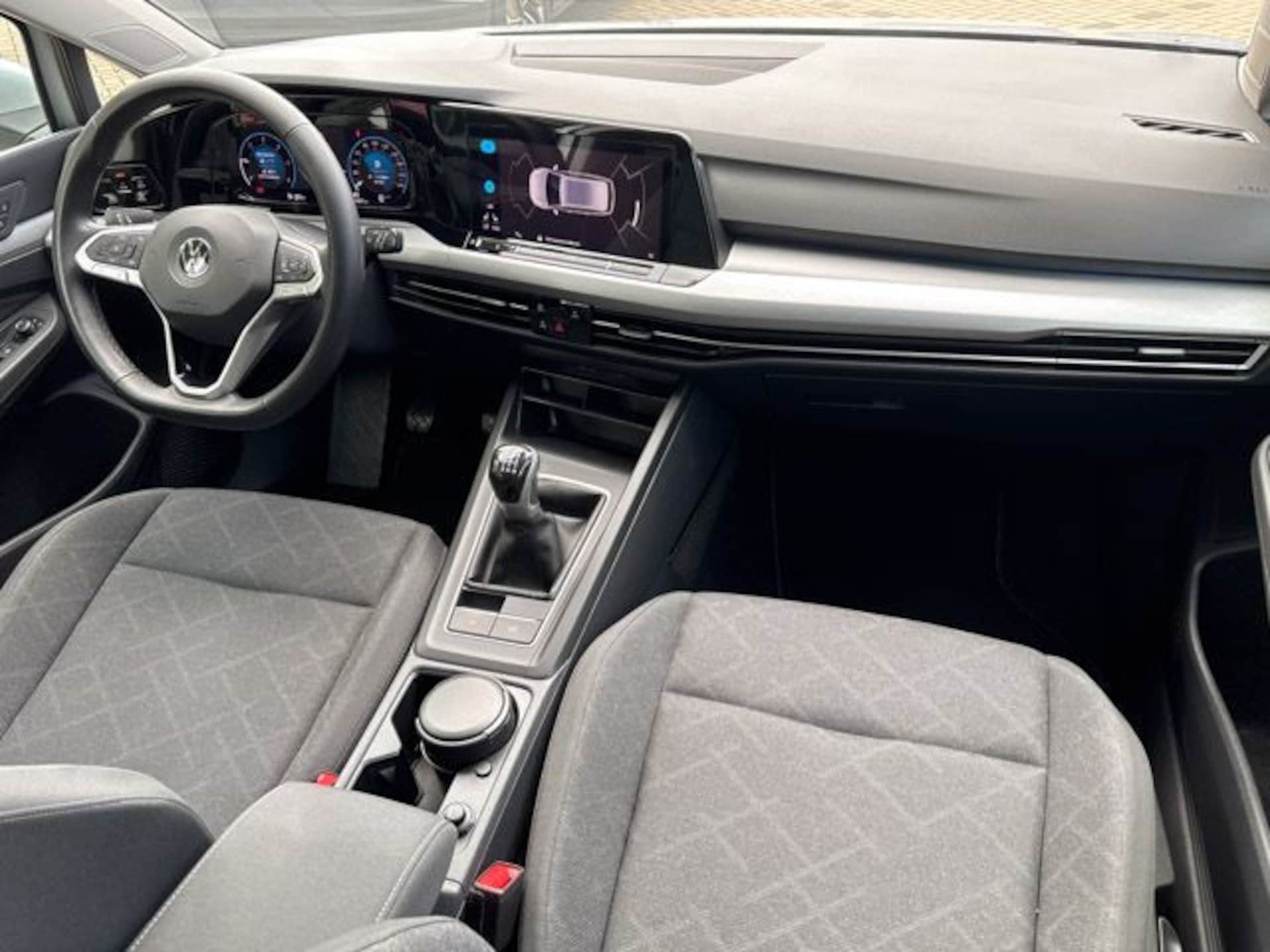 Volkswagen Golf Variant Life