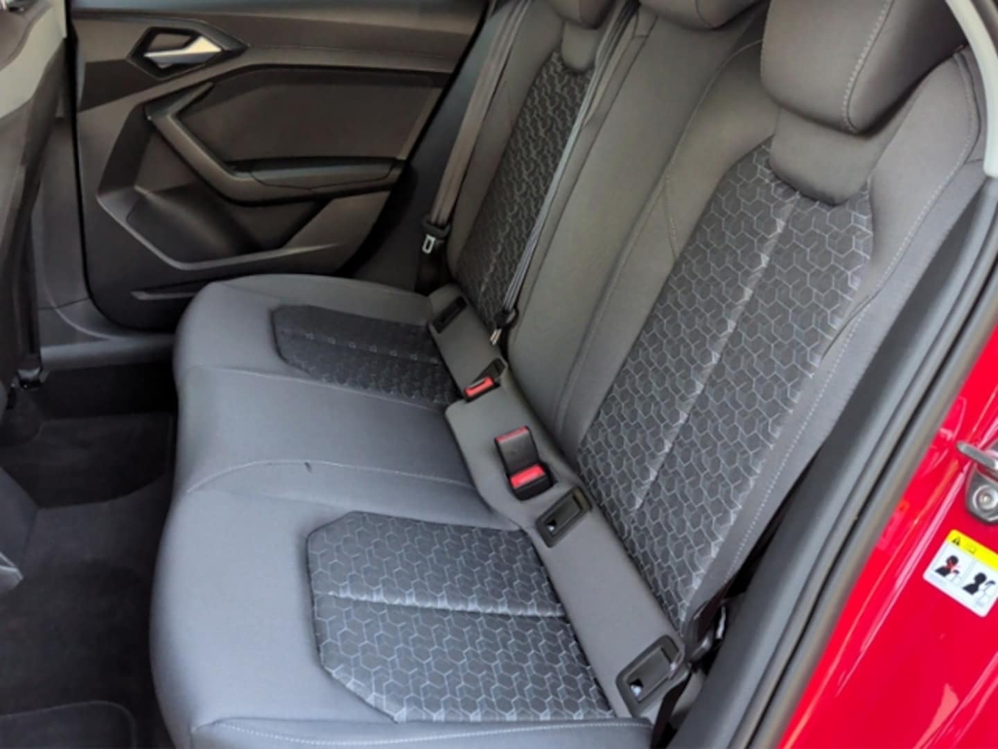 Bild über Audi A1 Sportback advanced 30 TFSI Schaltgetriebe - für weitere Informationen kontaktieren Sie den Audi Partner