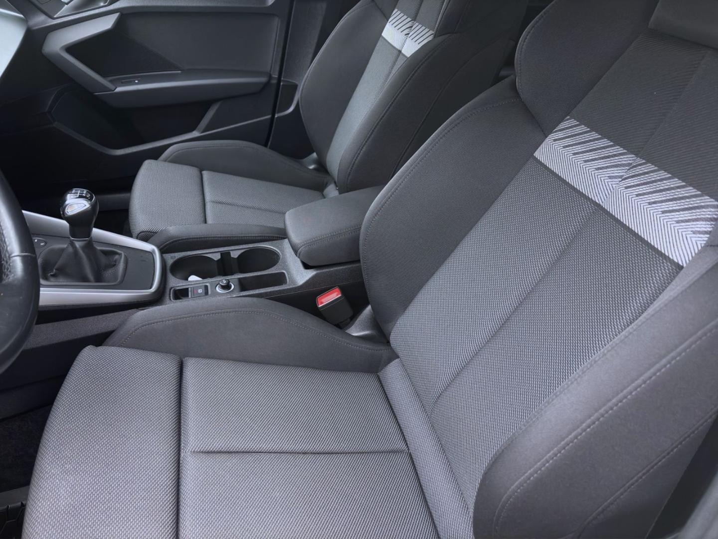 Bild über Audi A3 Sportback advanced 30 TDI Schaltgetriebe - für weitere Informationen kontaktieren Sie den Audi Partner