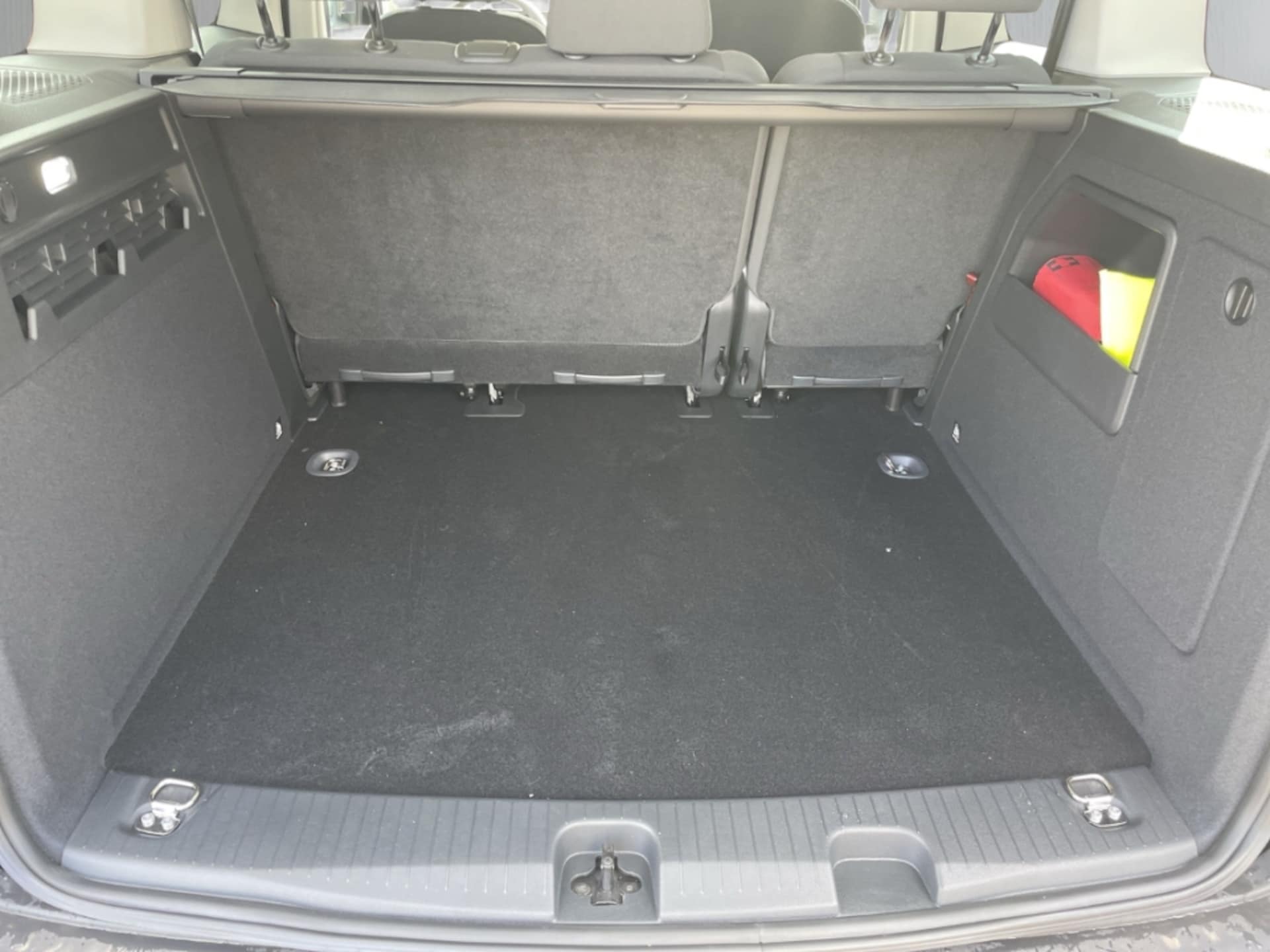 Volkswagen Caddy Basis-Modell