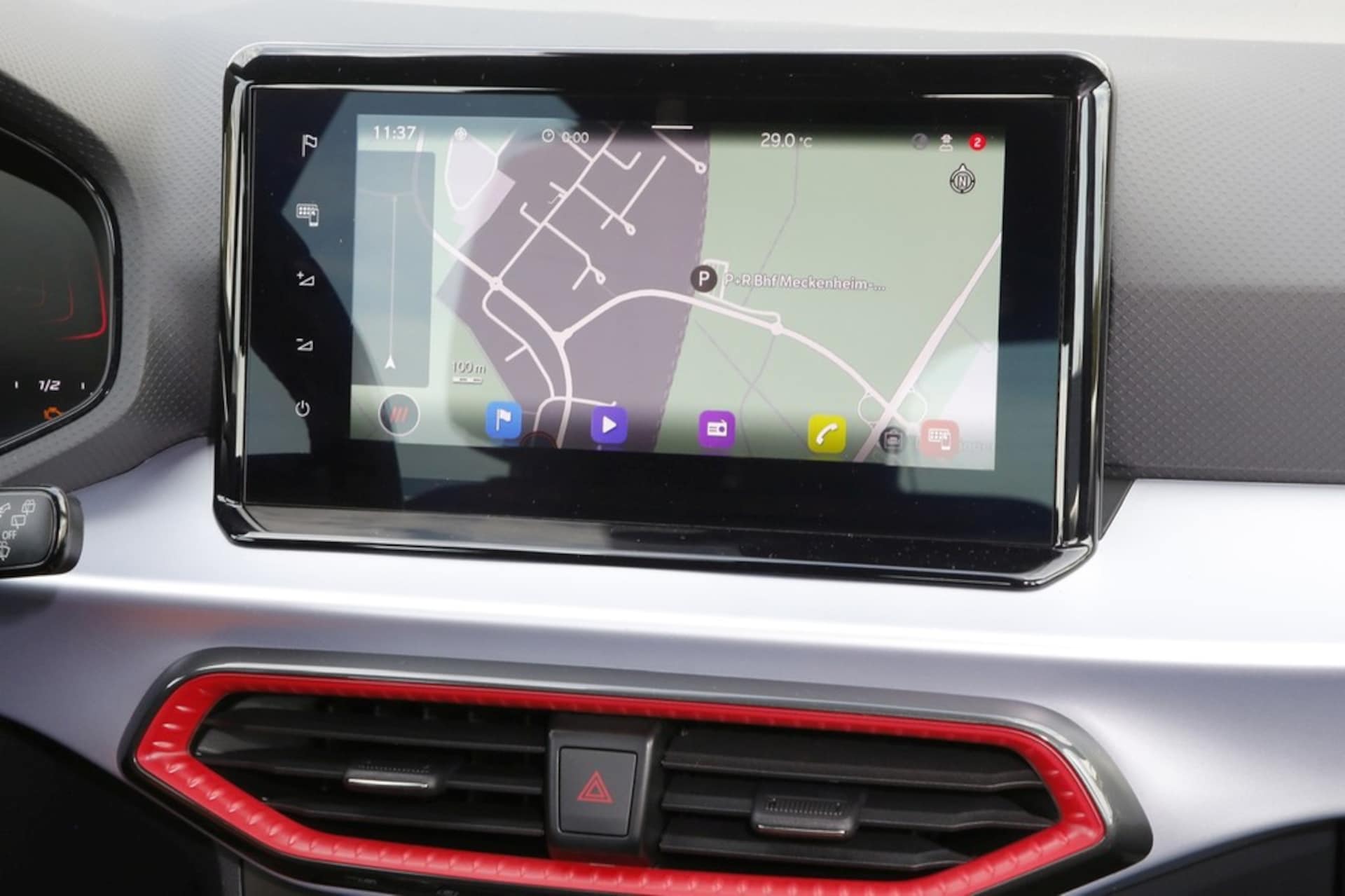 SEAT Arona FR