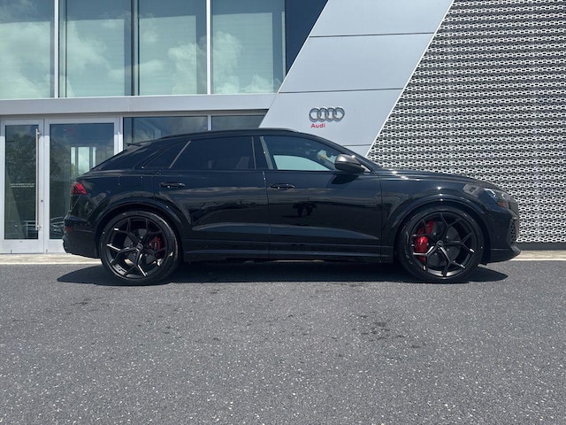 2026 Audi RS Q8 SUV performance
