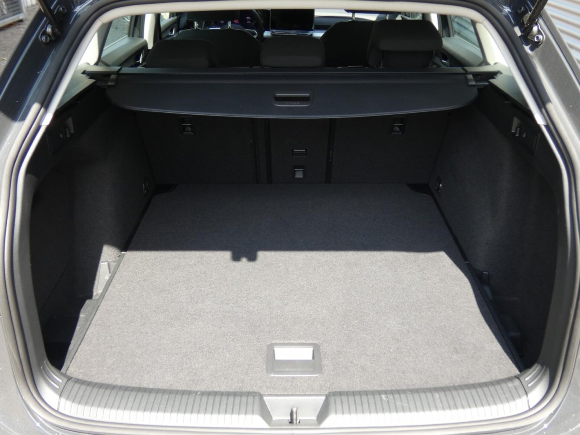 Volkswagen Golf Variant Life