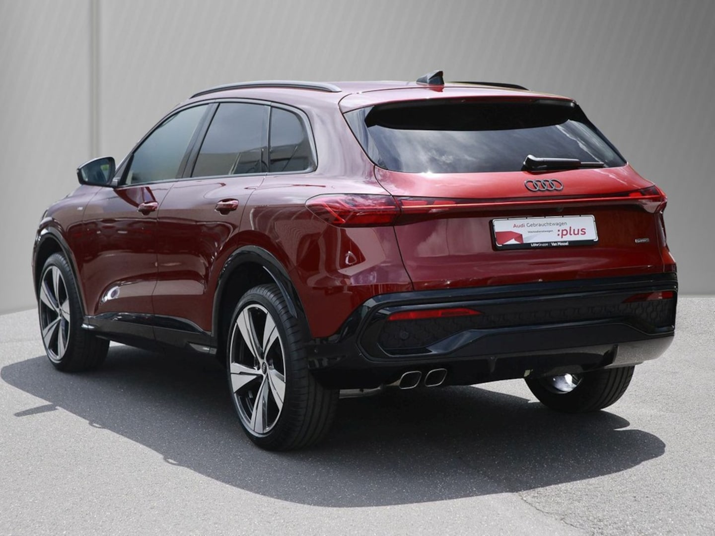 Bild über Audi Q5 SUV TDI quattro 150 kW S tronic - für weitere Informationen kontaktieren Sie den Audi Partner