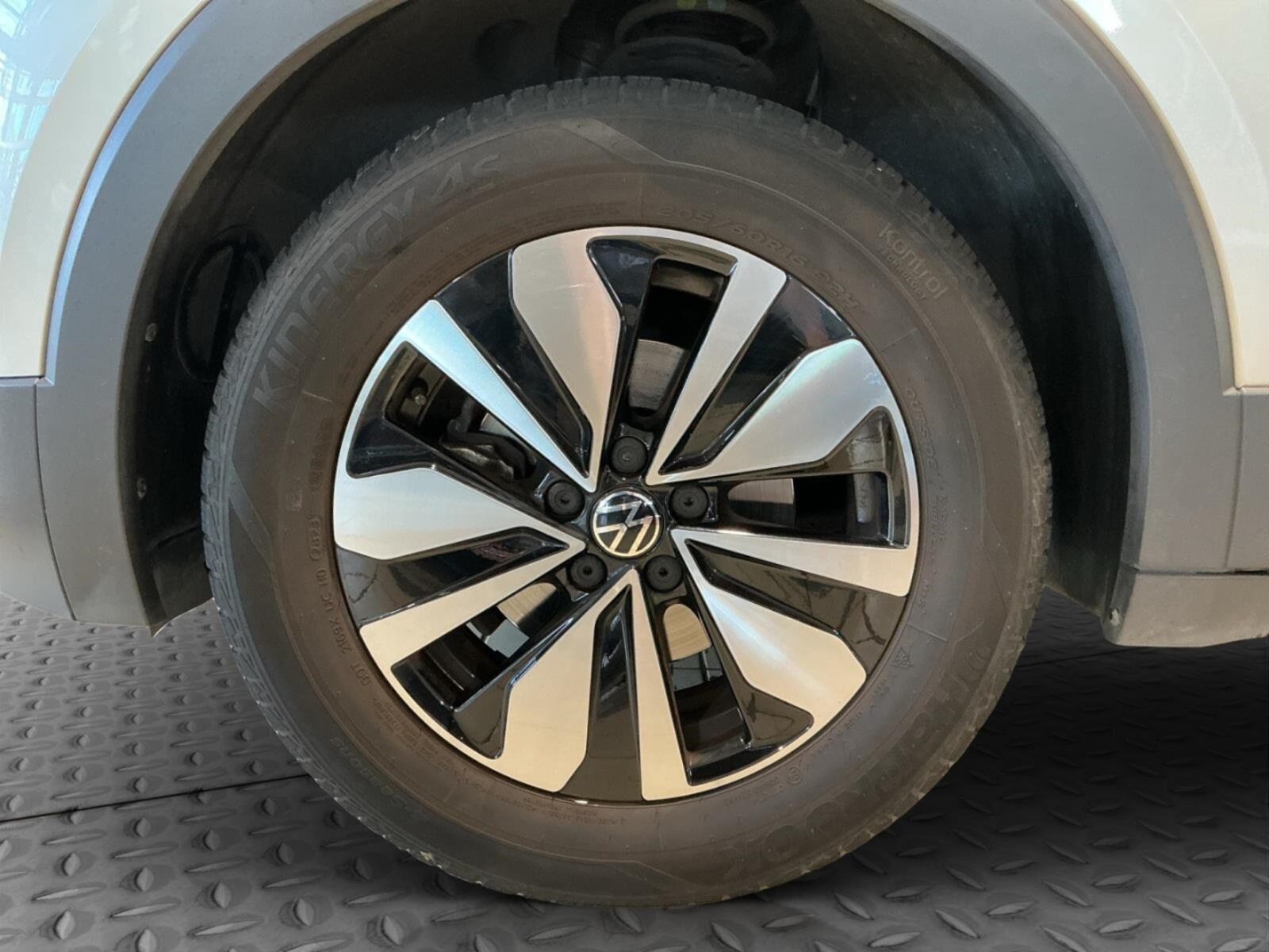 Volkswagen T-Cross – Bild 9