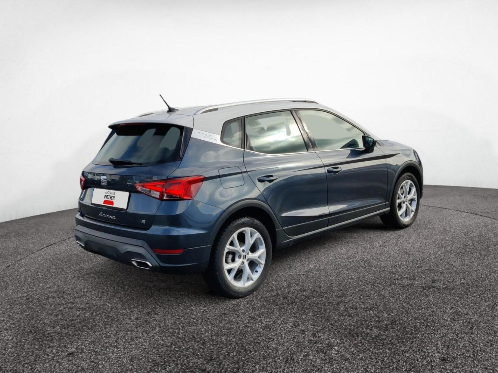 SEAT Arona FR