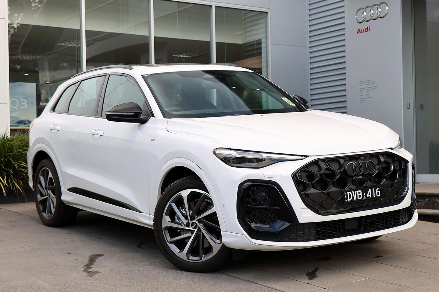Image about Audi Q5 SUV TDI quattro 150 kW sport
