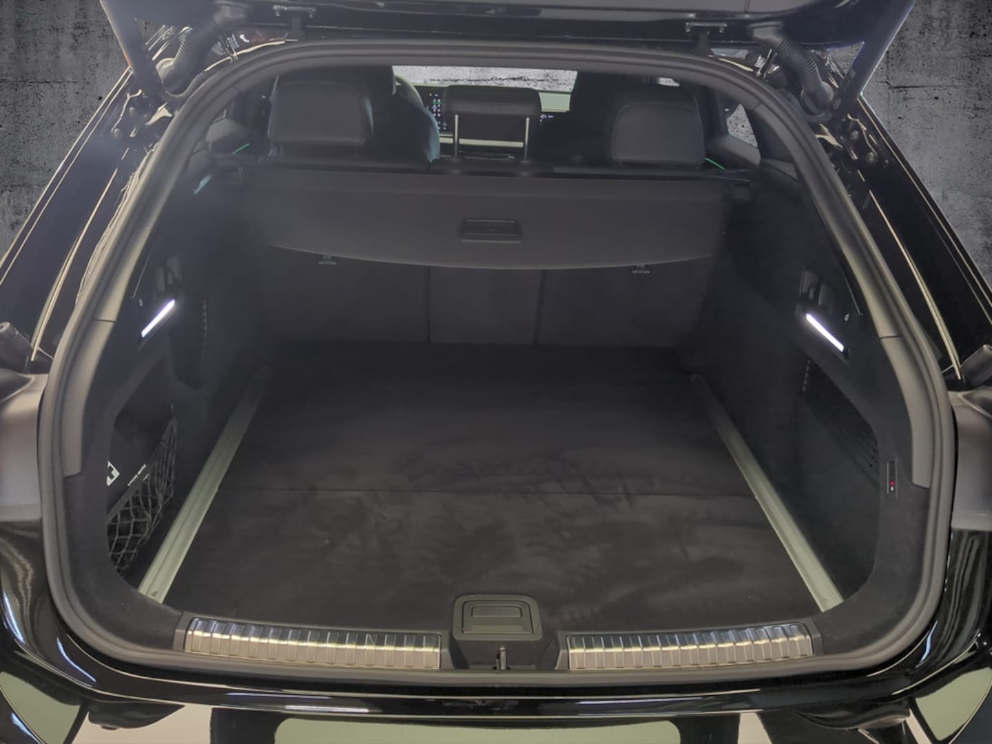 Bild über Audi A6 Avant TFSI 150 kW S tronic - für weitere Informationen kontaktieren Sie den Audi Partner