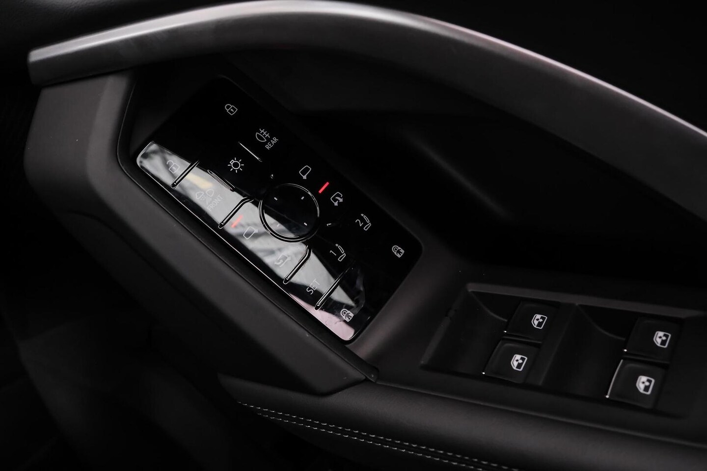 Image about Audi Q5 SUV TDI quattro 150 kW sport