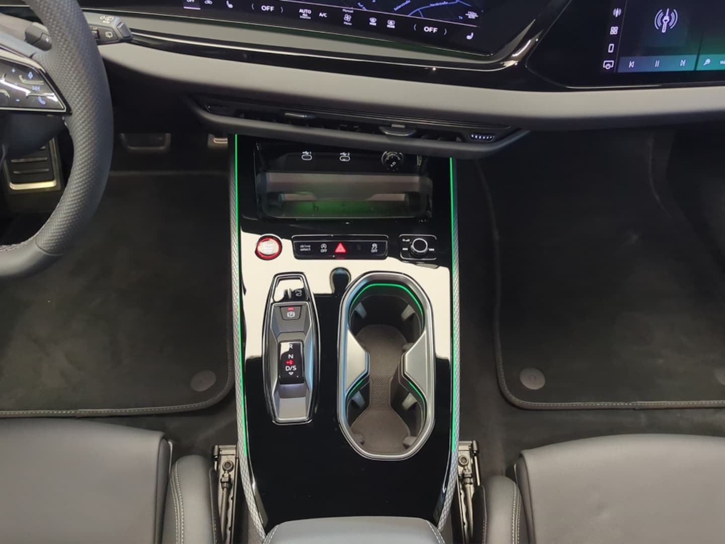 Bild über Audi A6 Avant TFSI 150 kW S tronic - für weitere Informationen kontaktieren Sie den Audi Partner