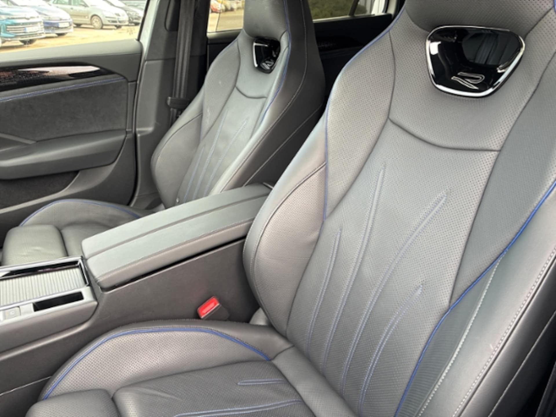 Volkswagen Passat R-Line