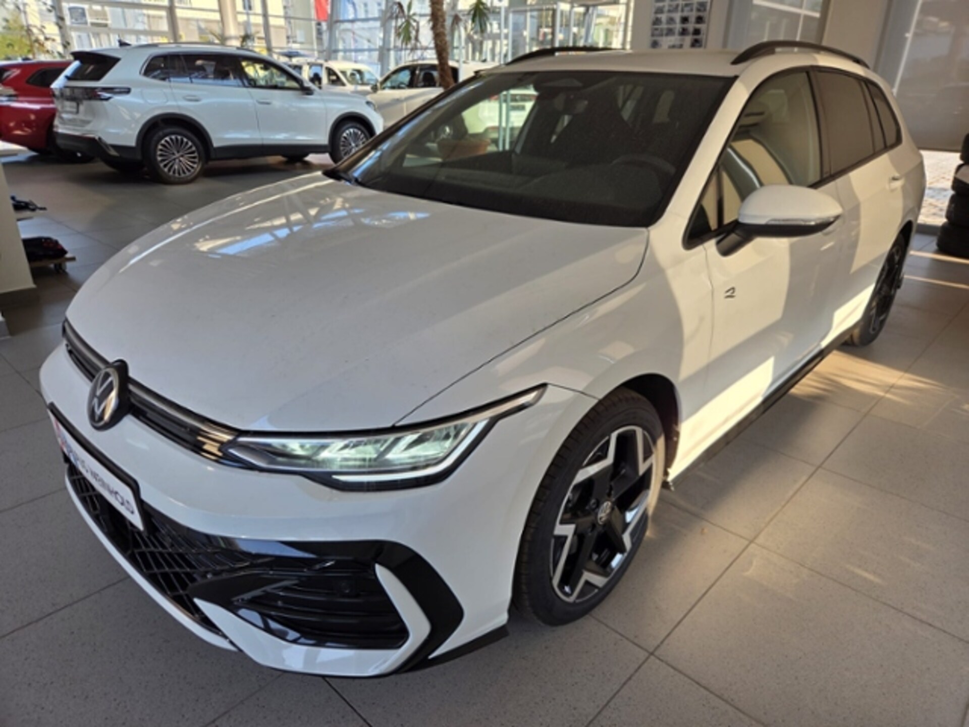 Volkswagen Golf Variant R-Line