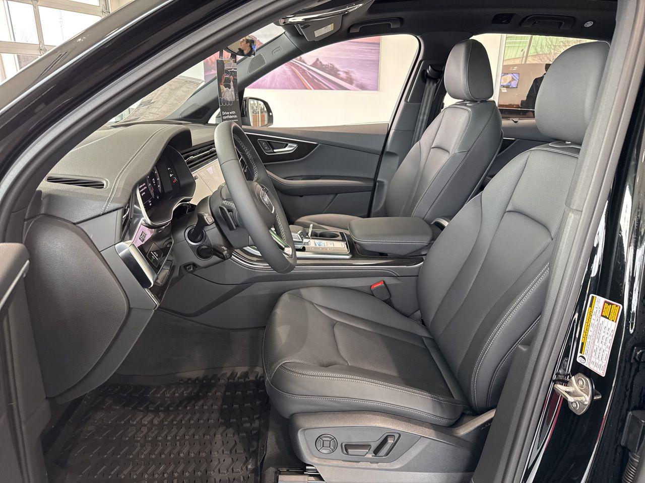 2026 Audi Q7 Premium Plus - Photo 14
