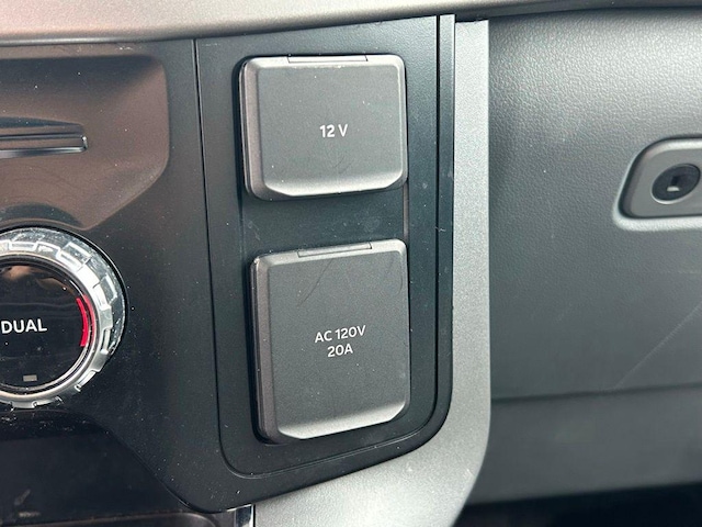 Photo 33