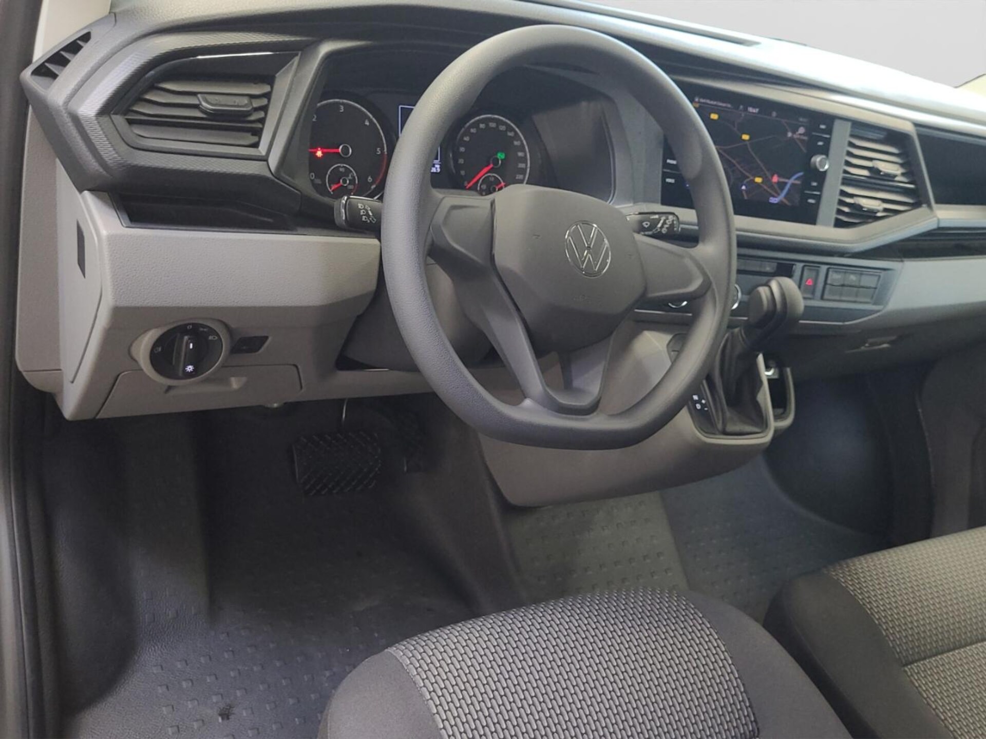 Volkswagen T6.1 Transporter Kombi langer Radstand
