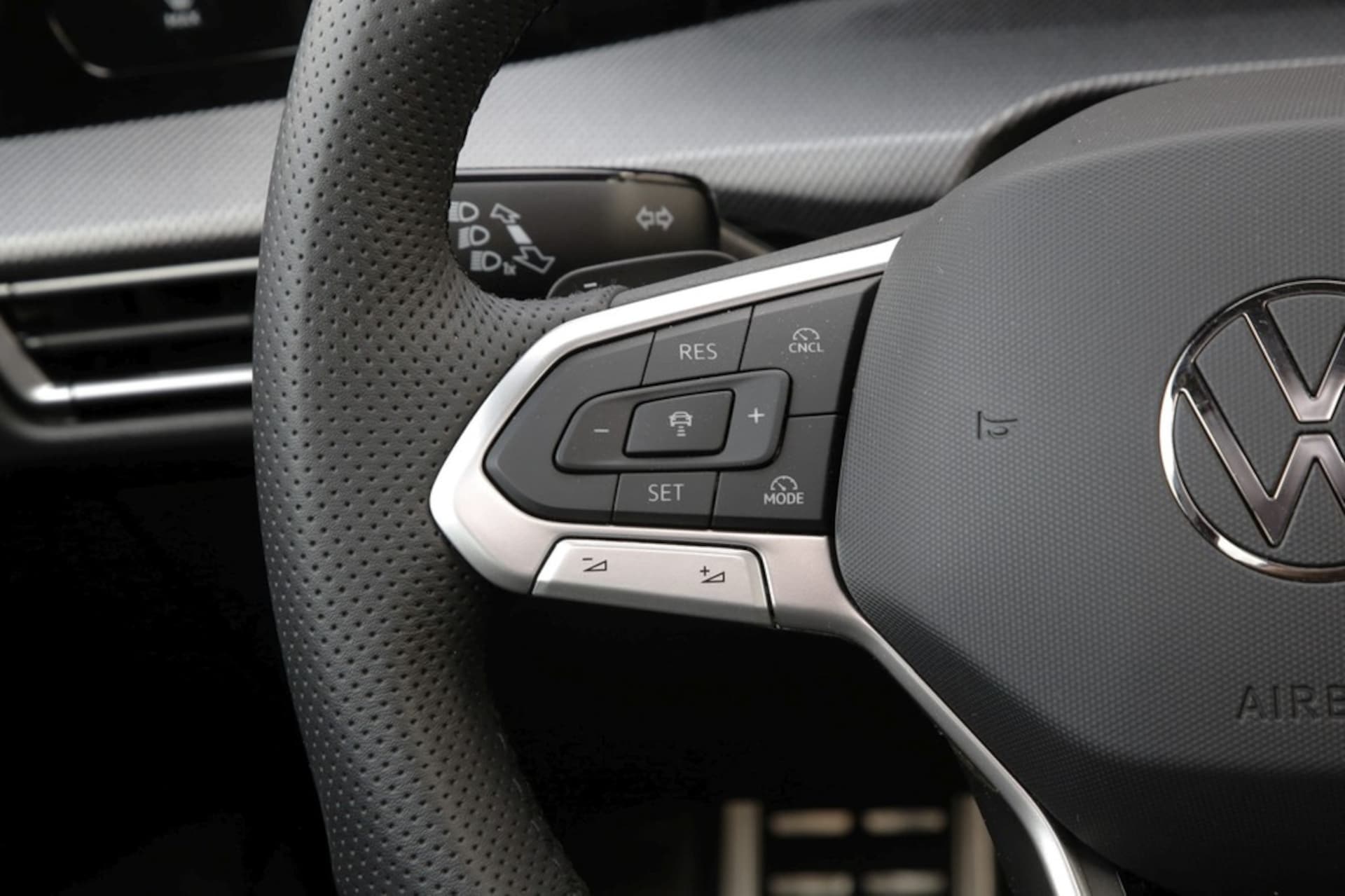 Volkswagen Golf Variant R-Line