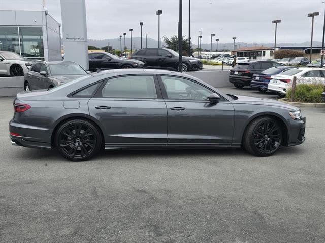 2025 Audi S8 Base - Photo 37