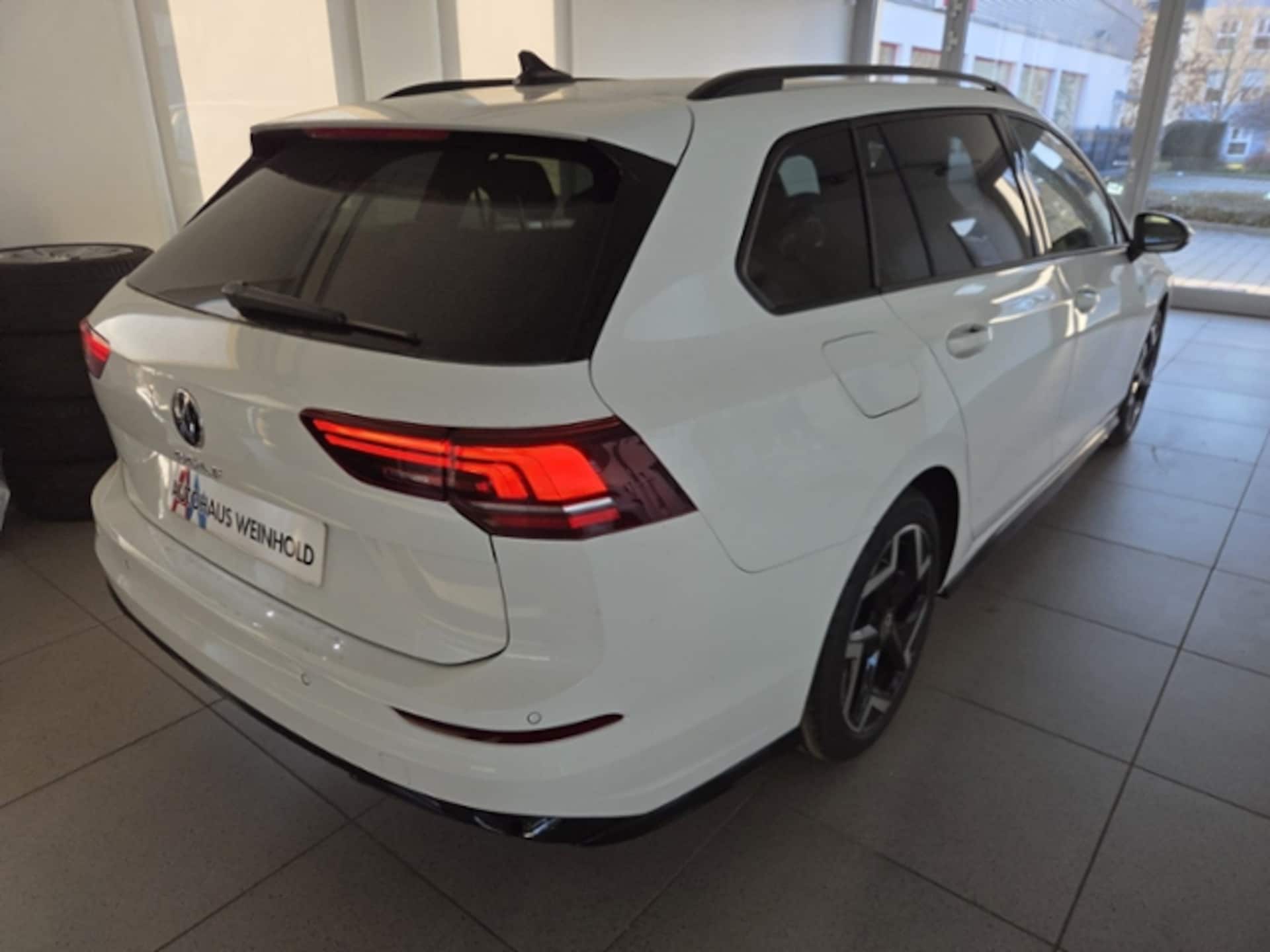 Volkswagen Golf Variant R-Line