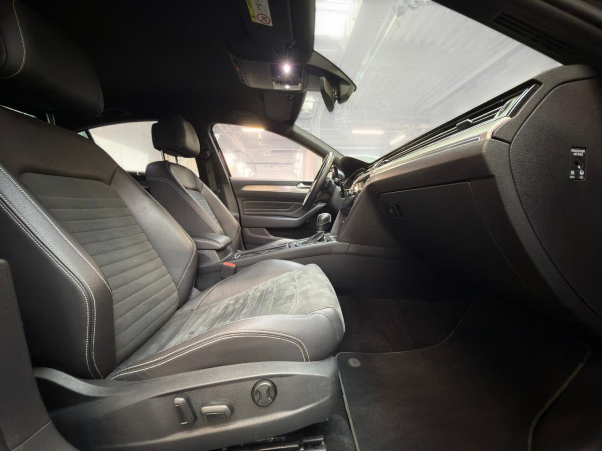 Volkswagen Passat Elegance