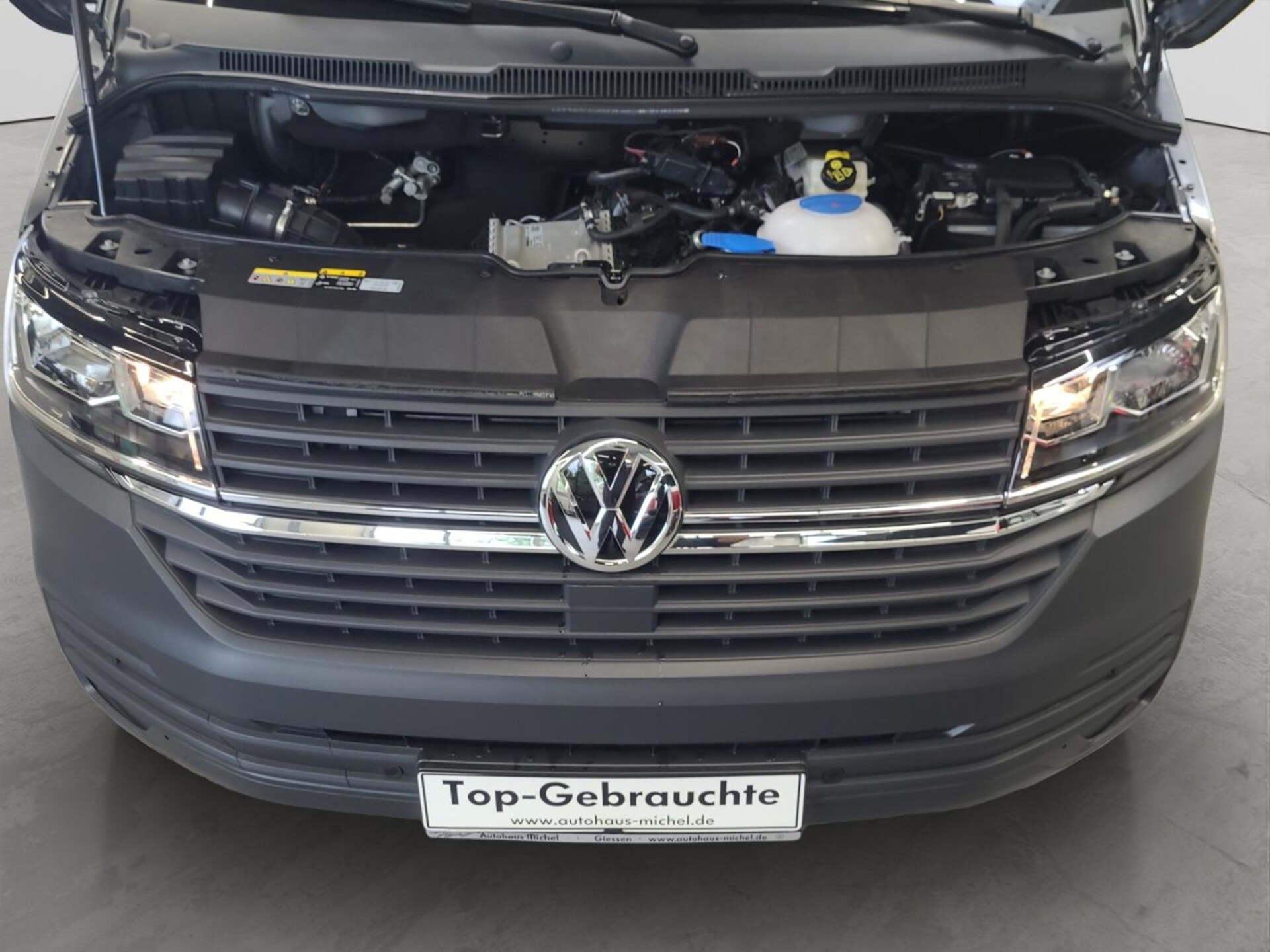 Volkswagen T6.1 Transporter Kombi langer Radstand
