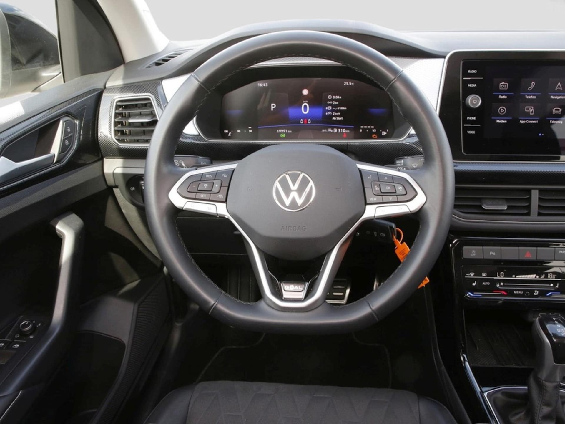 Volkswagen T-Cross Life
