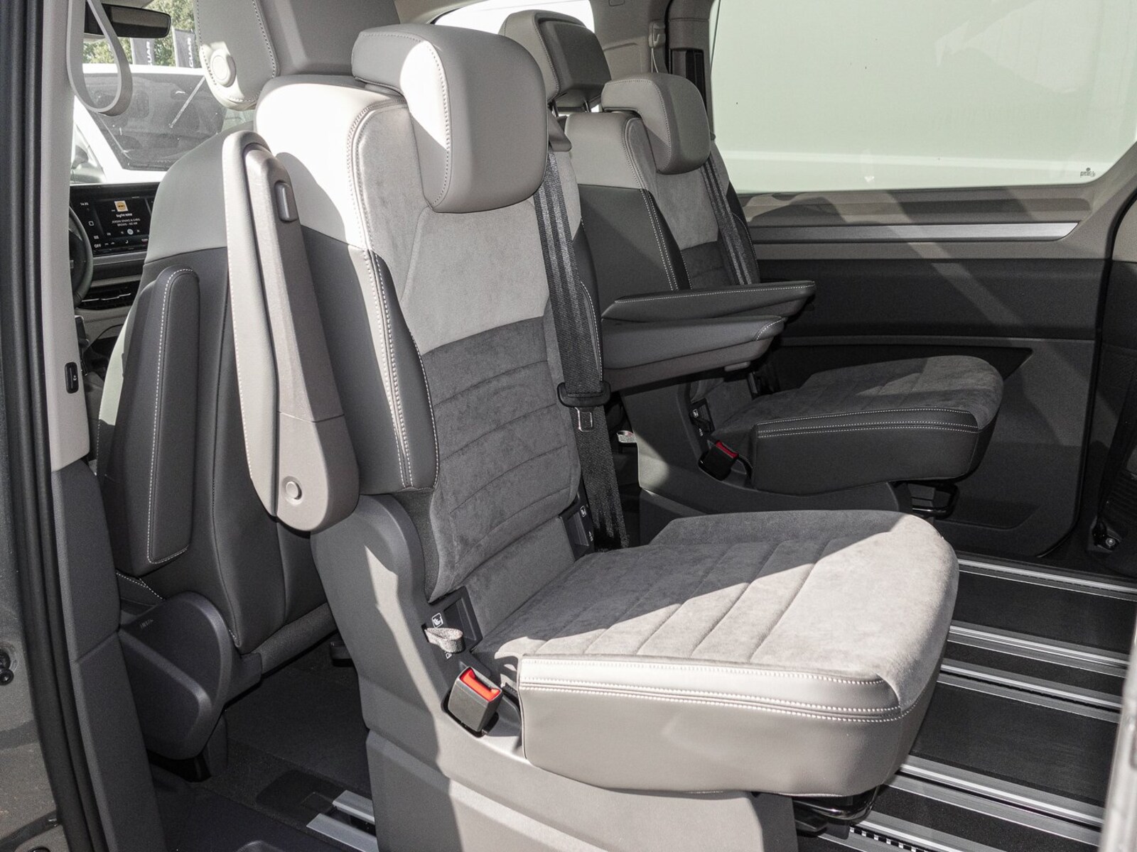 Volkswagen Multivan Langversion – Bild 14