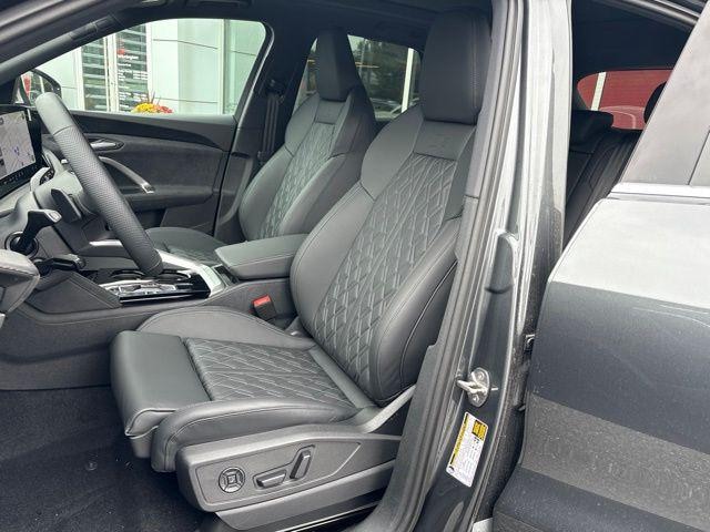 2026 Audi SQ5 Premium Plus - Photo 9