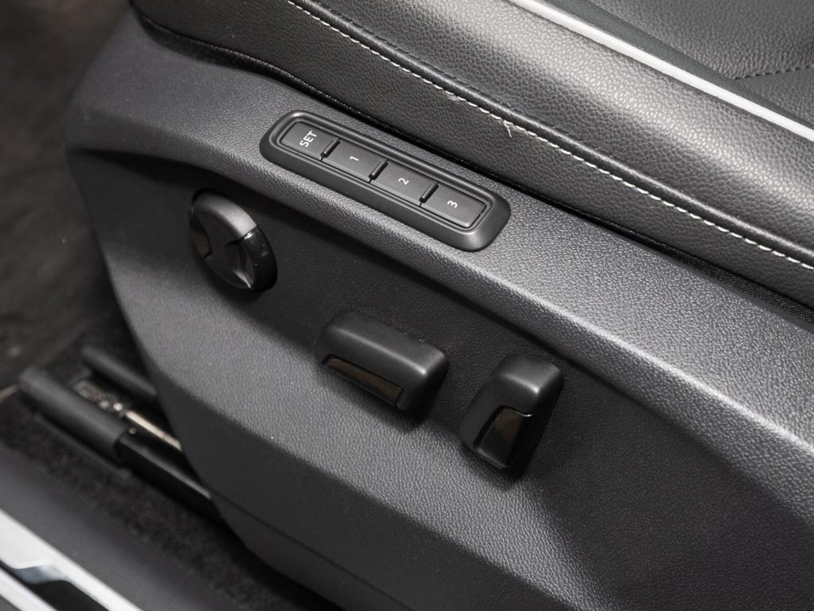 Volkswagen Tiguan – Bild 12