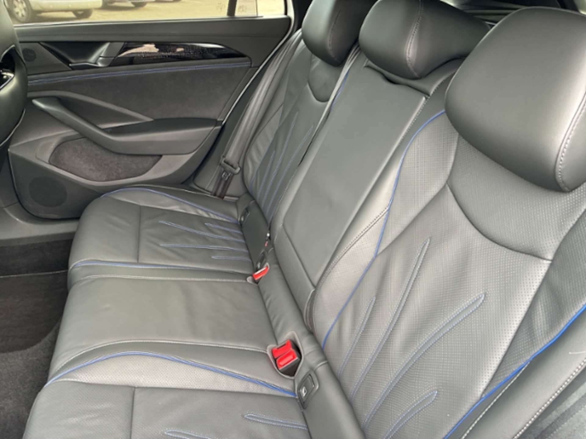 Volkswagen Passat R-Line