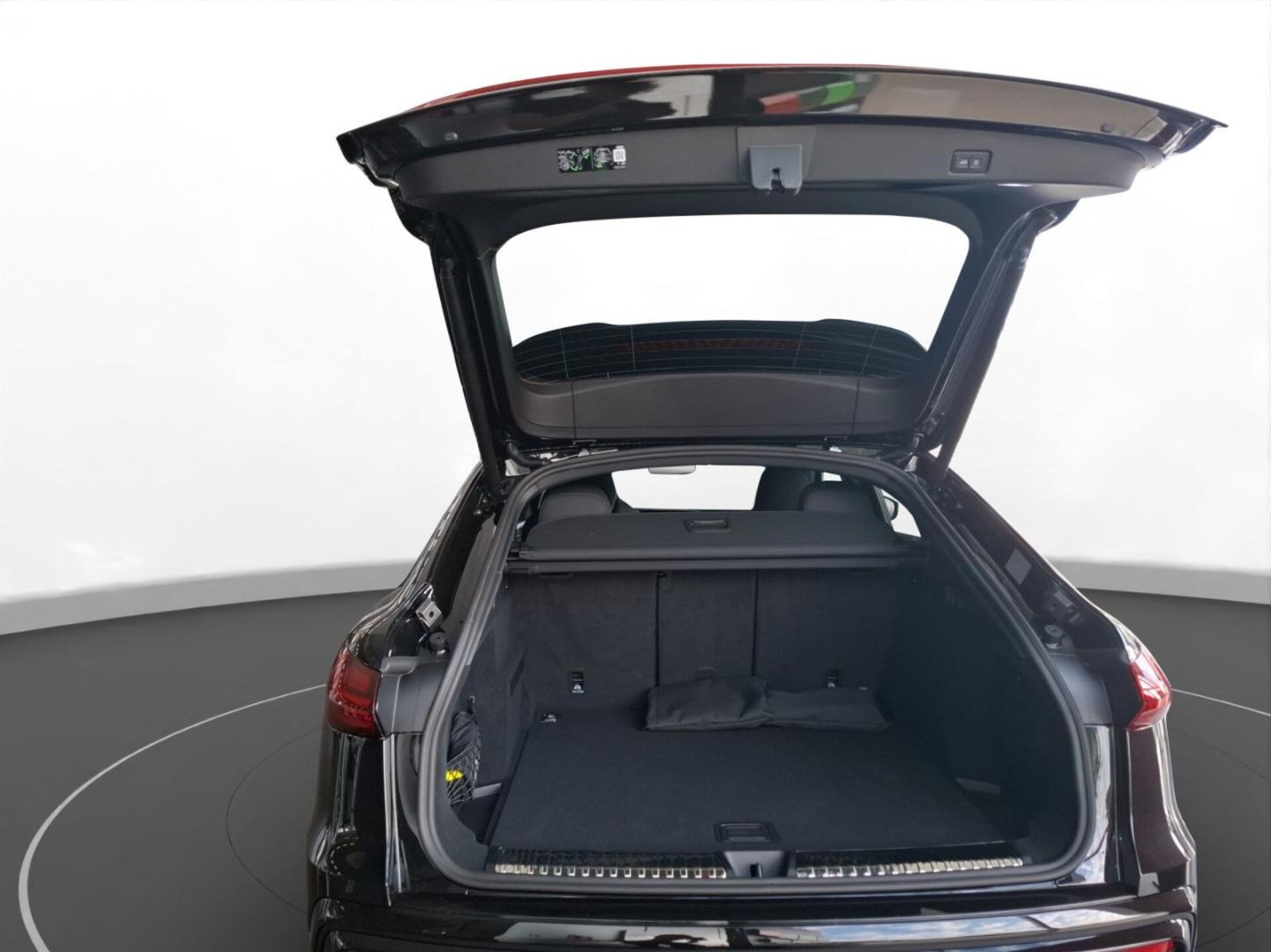 Audi Q5 Sportback edition one
