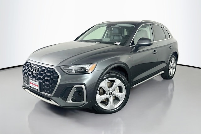 Photo of 2023 Audi Q5