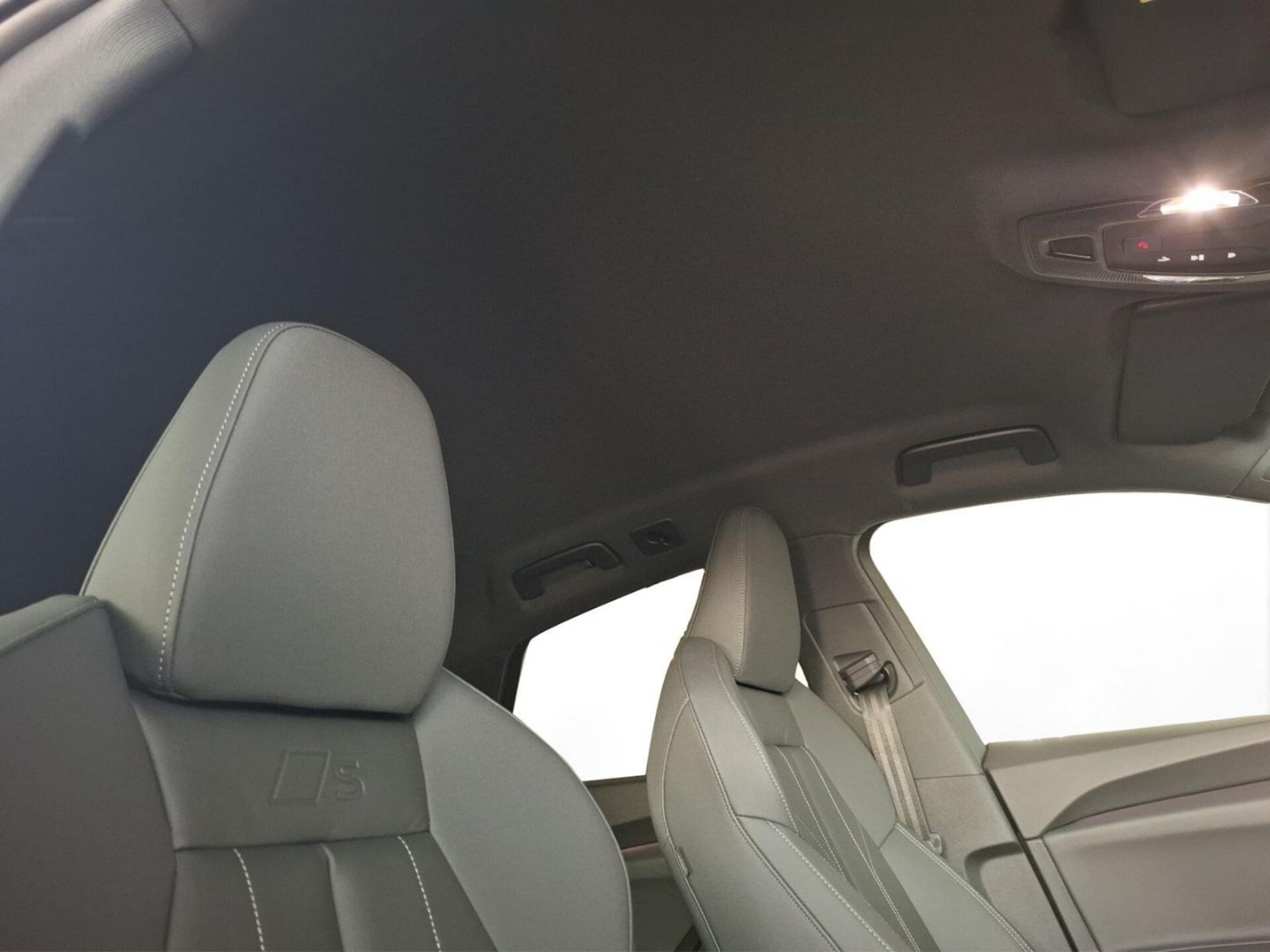 Audi Q5 Sportback edition one