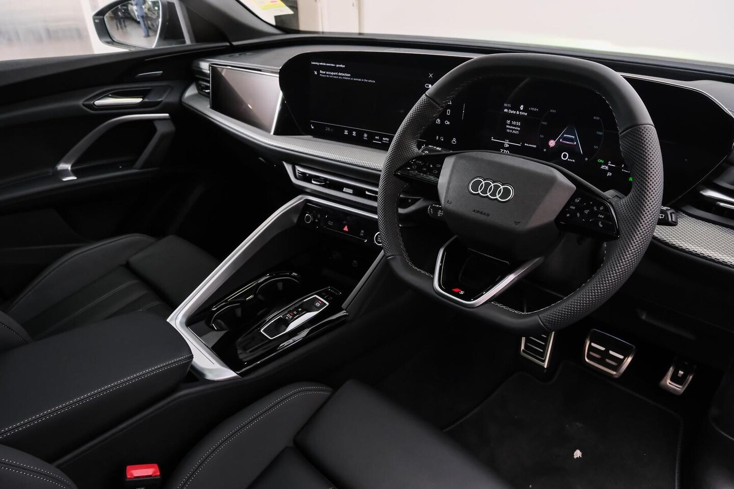 Image about Audi Q5 SUV TDI quattro 150 kW sport