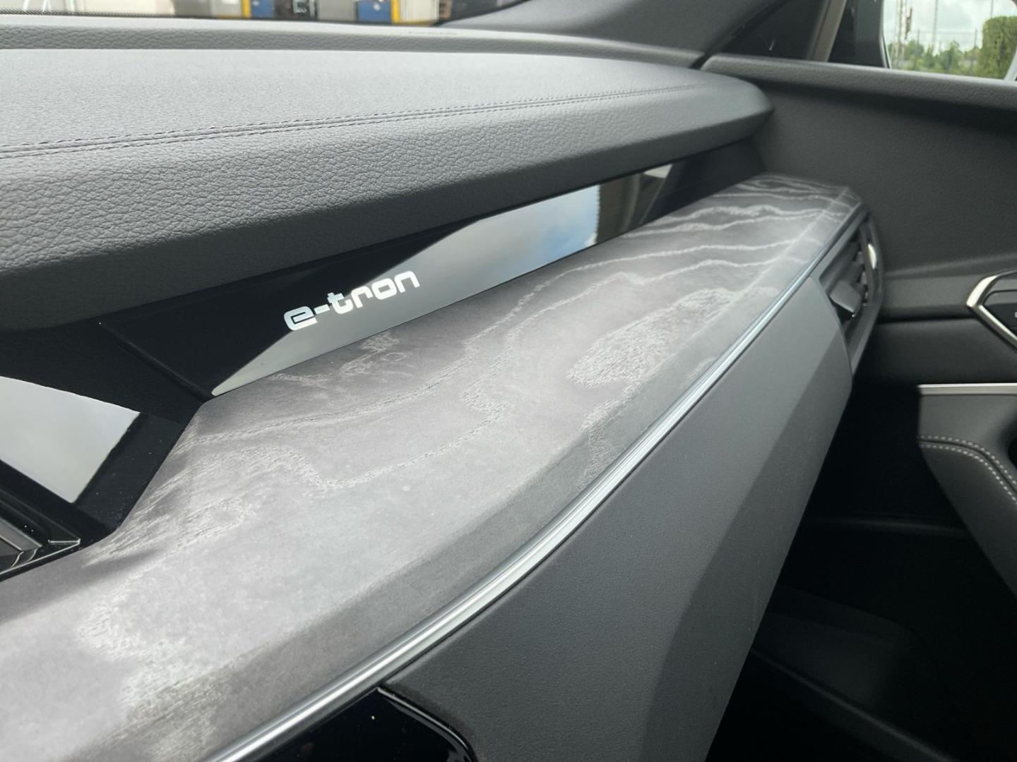 Image about Audi Q8 Sportback e-tron S line 55 e-tron quattro