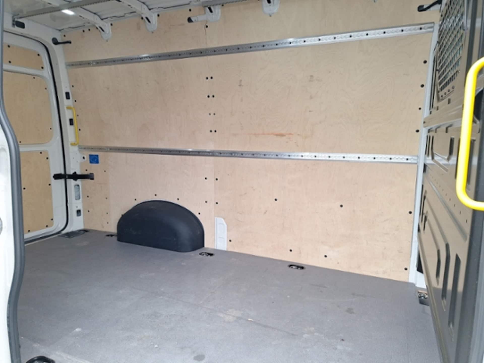 Volkswagen Crafter Kasten mittlerer Radstand
