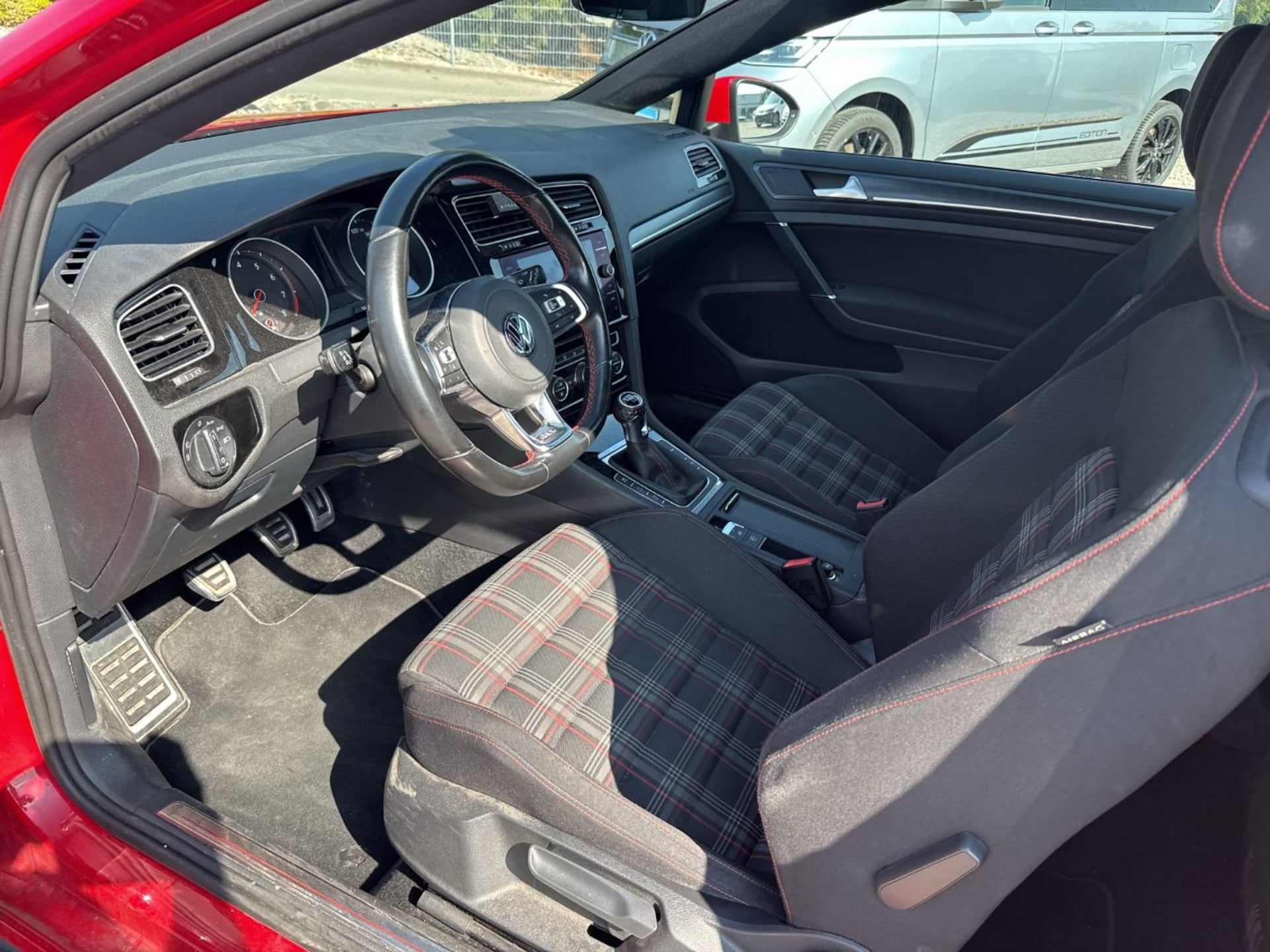 Volkswagen Golf GTI