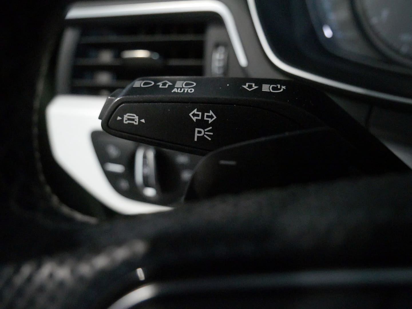 Bild über Audi S5 Cabriolet TFSI quattro tiptronic - für weitere Informationen kontaktieren Sie den Audi Partner