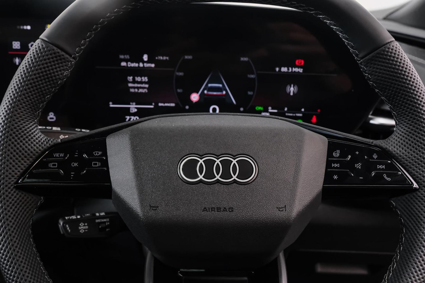 Image about Audi Q5 SUV TDI quattro 150 kW sport