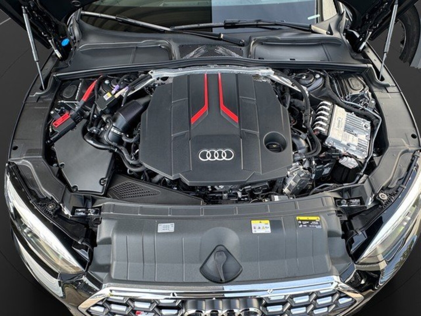 Bild über - für weitere Informationen kontaktieren Sie den Audi Partner
