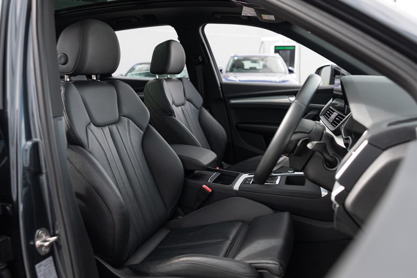 Image about Audi Q5 Sport 40 TDI quattro S tronic