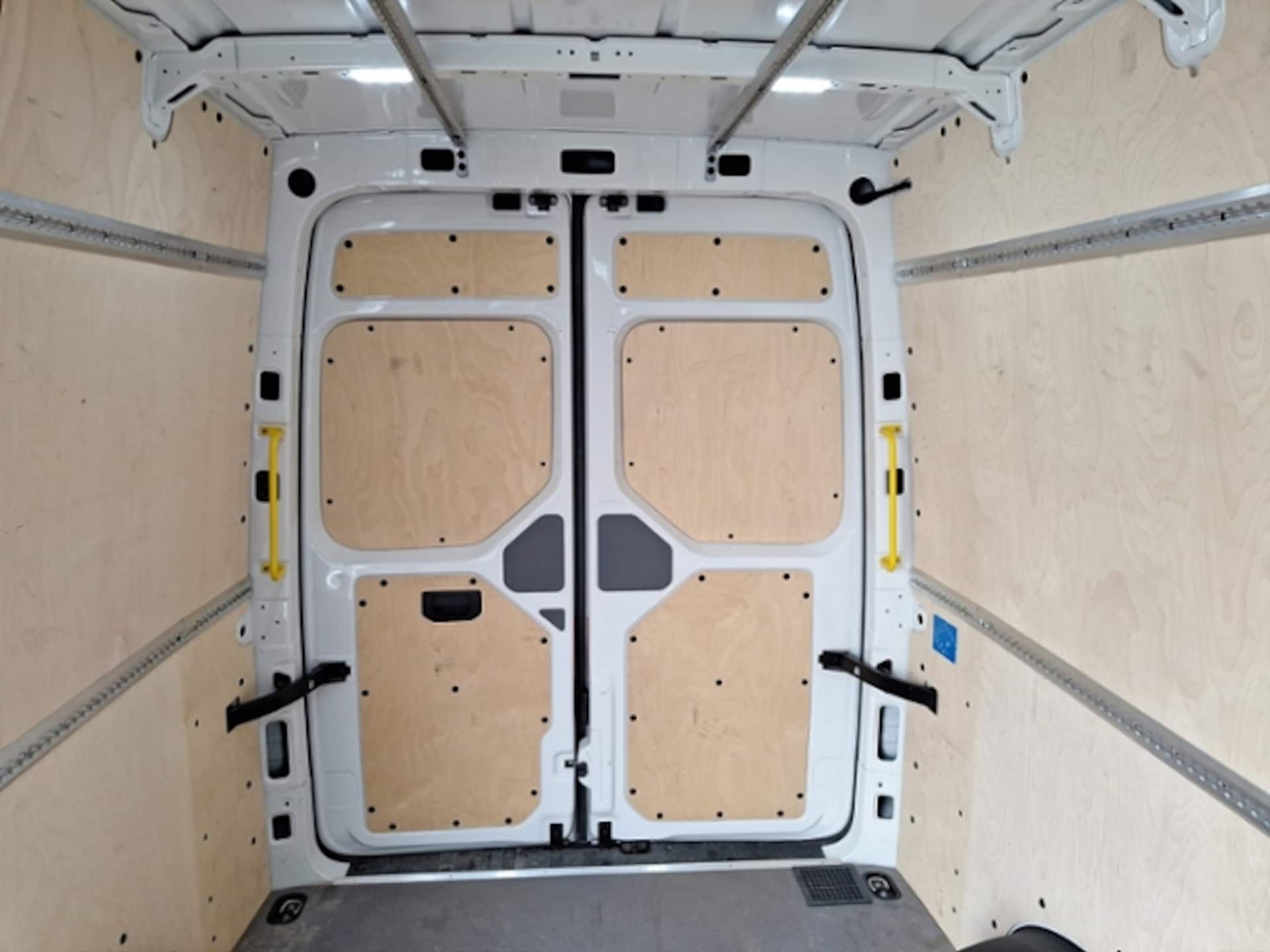 Volkswagen Crafter Kasten mittlerer Radstand
