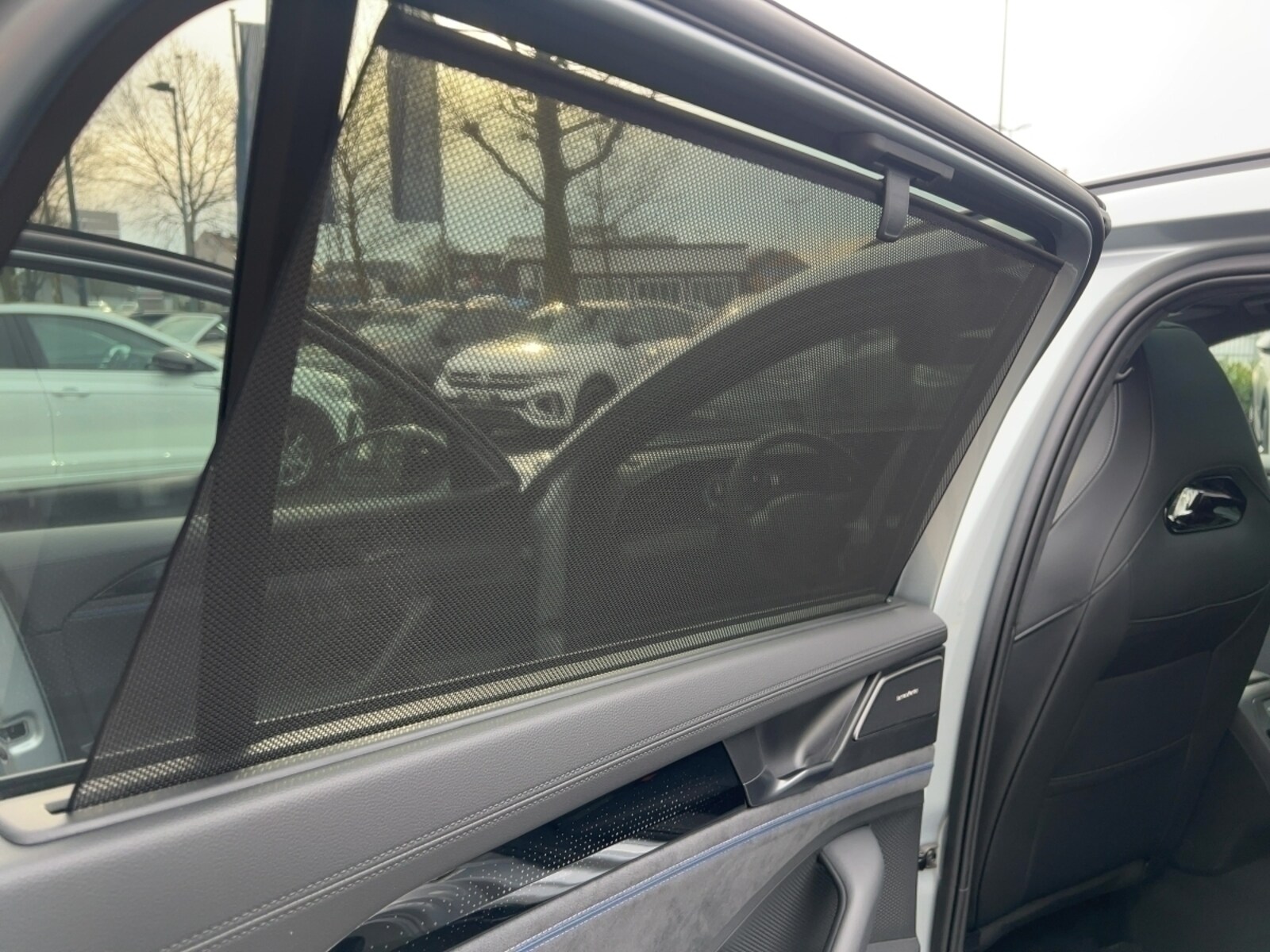 Volkswagen Passat – Bild 17
