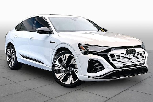2024 Audi Q8 Sportback e-tron