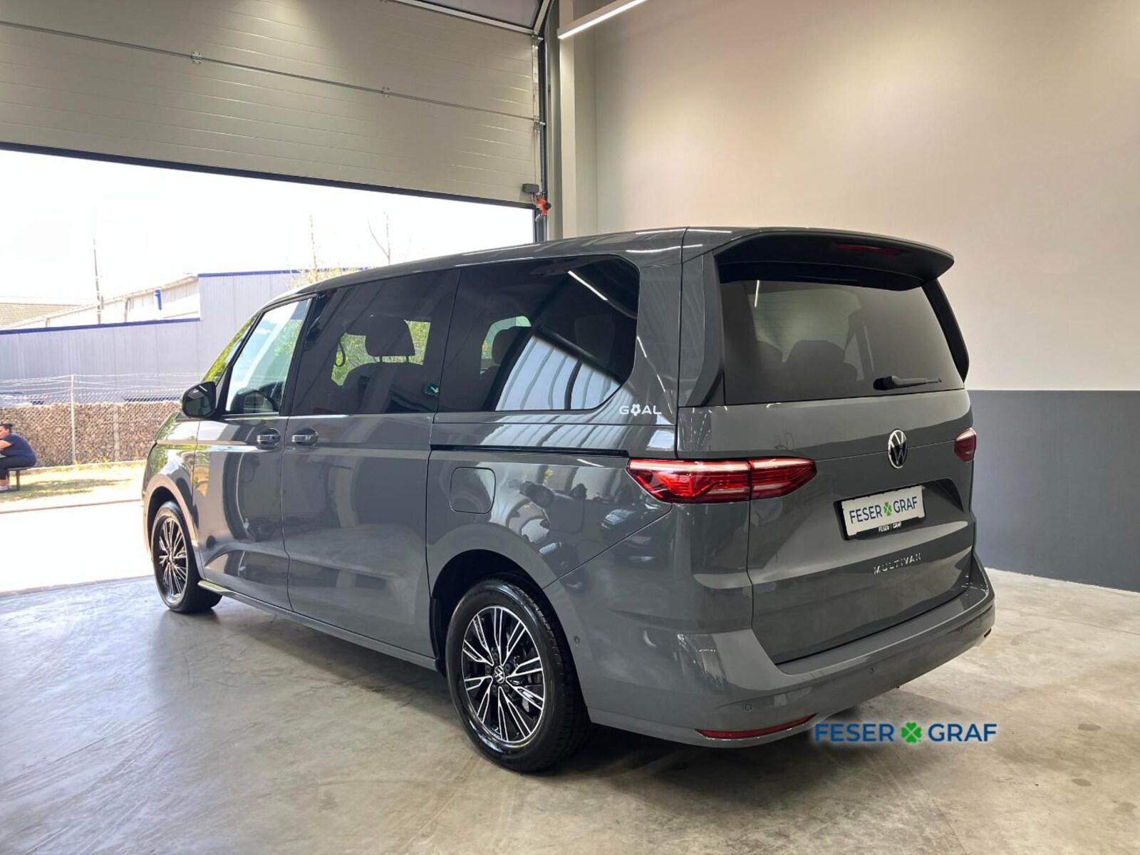 Volkswagen Multivan Langversion – Bild 4
