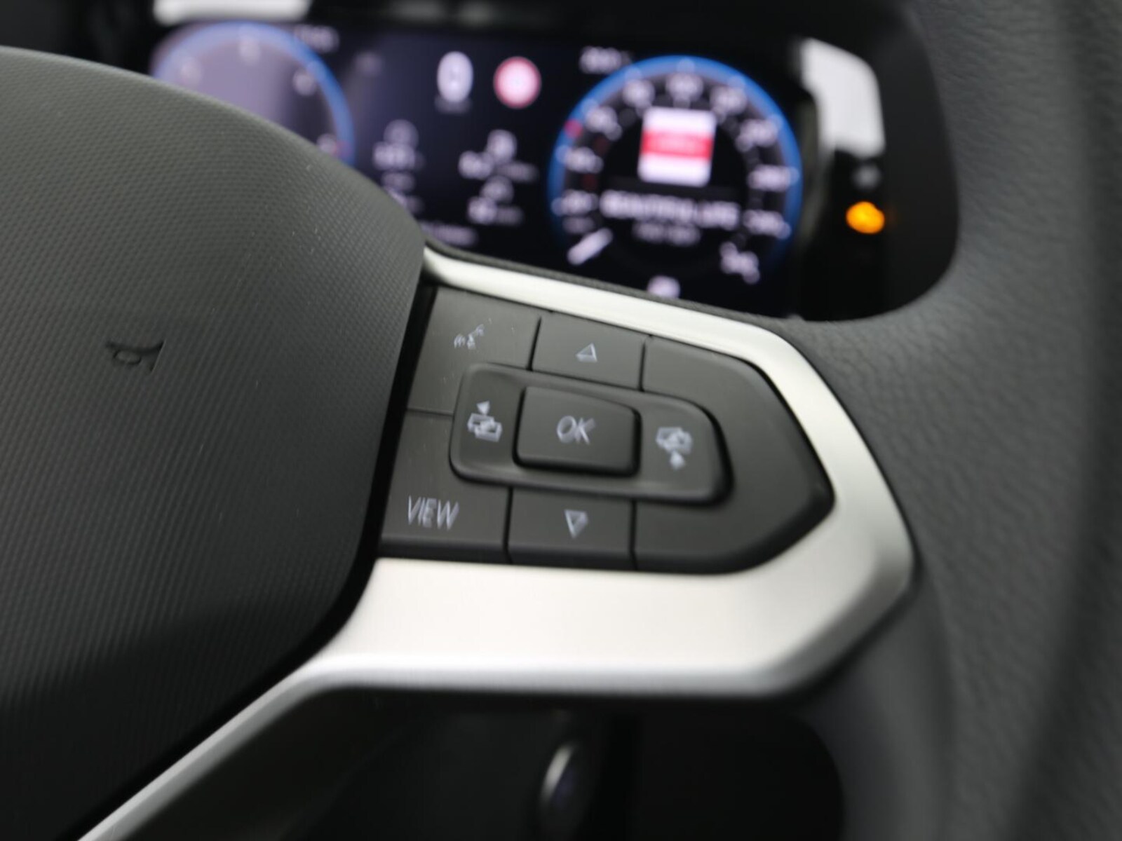 Volkswagen Crafter Kasten mittlerer Radstand – Bild 14